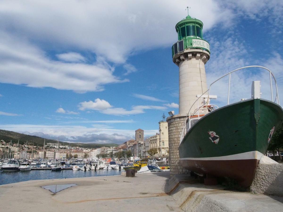 Belle Vue - Port De La Ciotat Apartment Luaran gambar